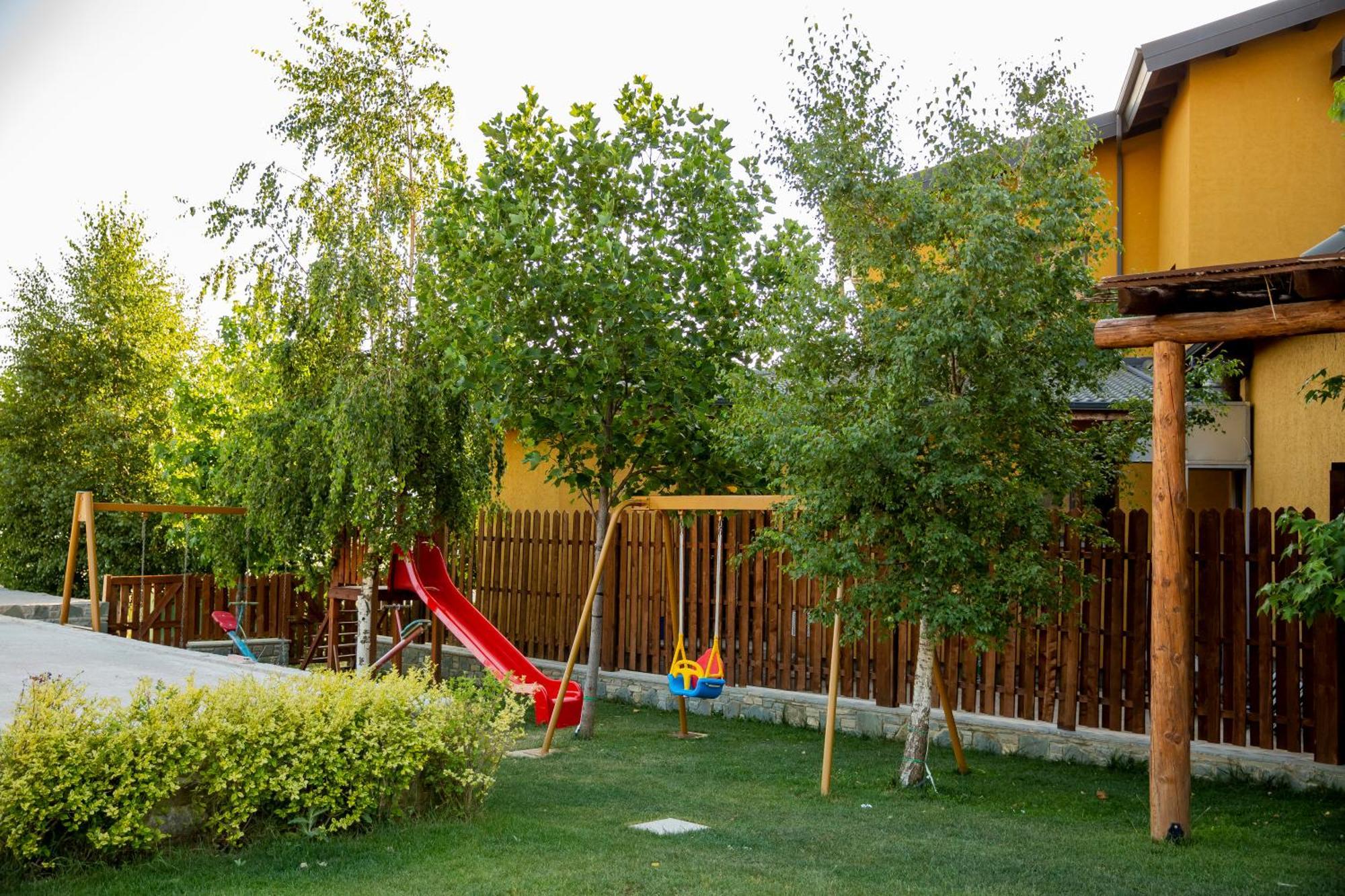 Casa Gace Hotel Korce Eksteriør bilde
