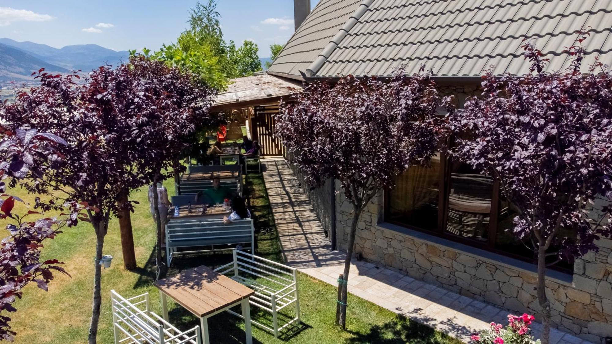 Casa Gace Hotel Korce Eksteriør bilde