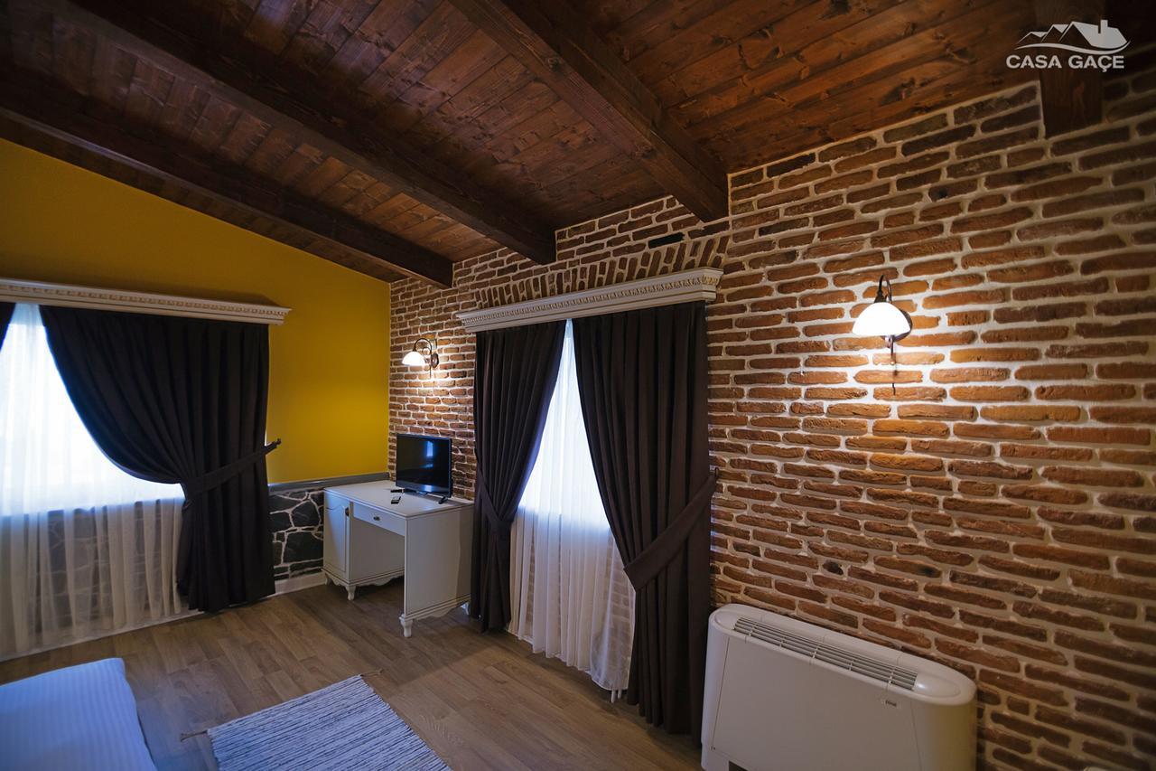 Casa Gace Hotel Korce Eksteriør bilde